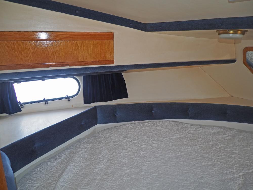 Cabin en avant, H&eacute;bergements